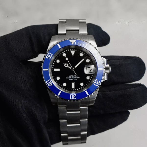 Seiko Smurf SUB 40mm Blue Bezel, Black Dial