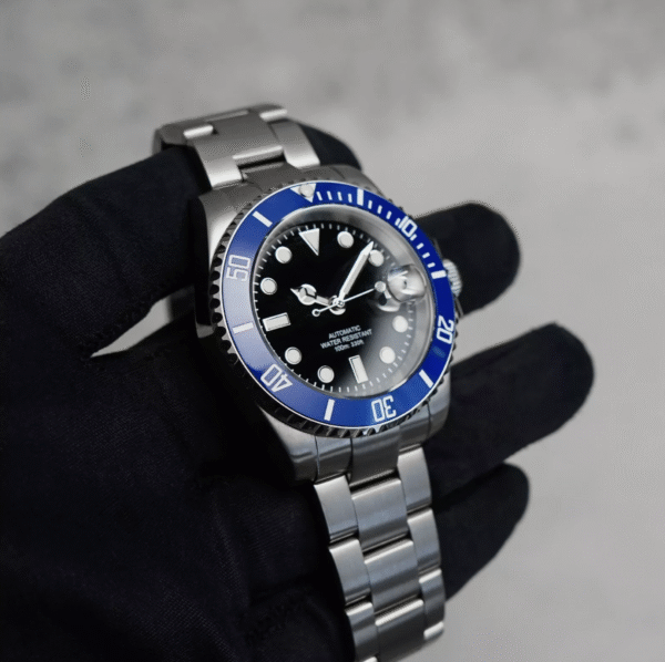 Seiko Smurf SUB 40mm Blue Bezel, Black Dial