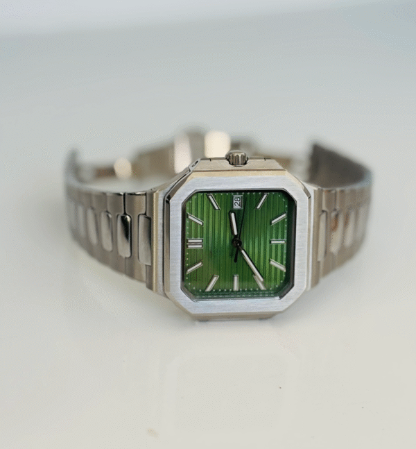 Seiko Cubitus Green Dial - Image 9