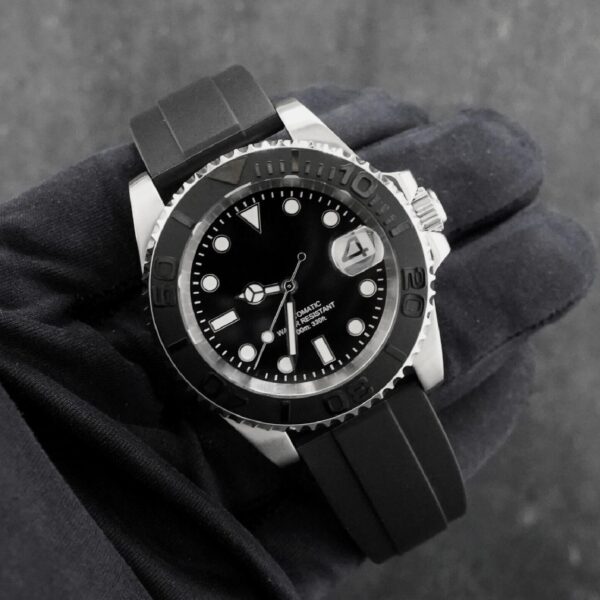 Custom Seiko Movement 40mm Black/Silver Watch NH35 Automatic Rubber Strap Watch