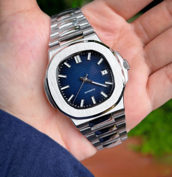 Seiko Nautilus Blue Dial - Image 5