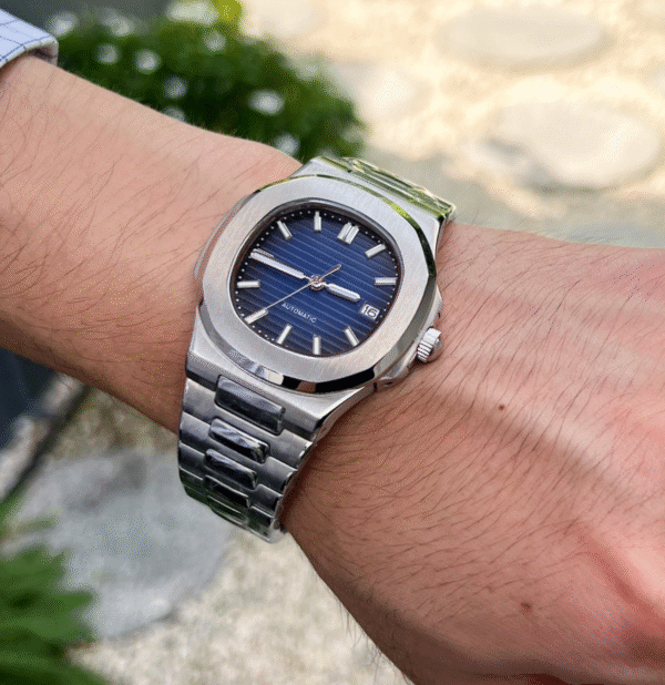 Seiko Nautilus Blue Dial - Image 2