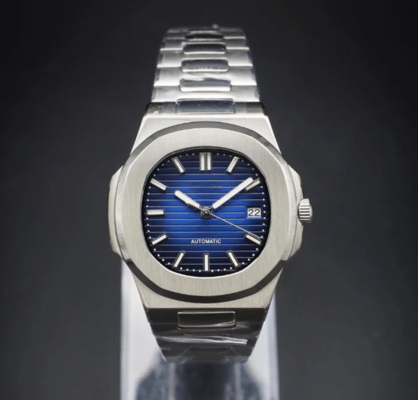 Seiko Nautilus Blue Dial - Image 4
