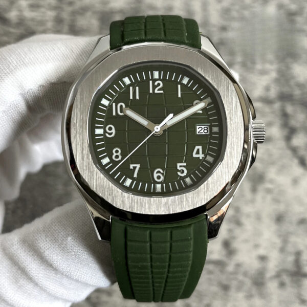 Seiko Aquanaut Green Dial - Image 5